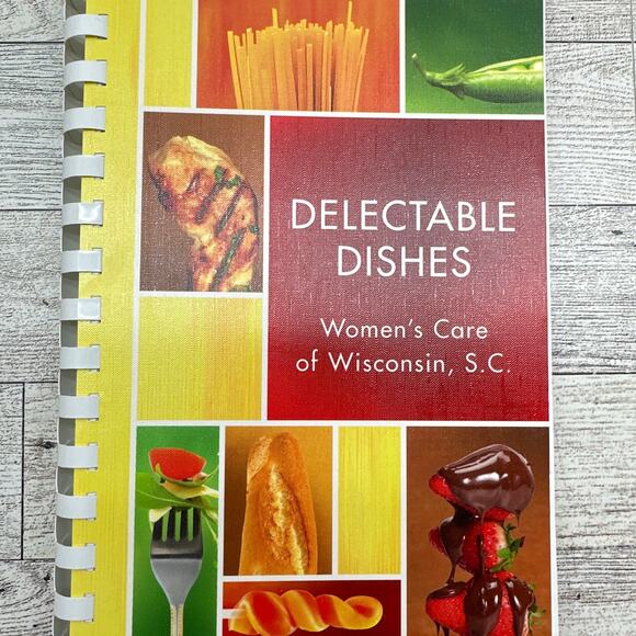 Cookbook Delectable Dishes - Plastic Comb Bound Spiral Wisconsin Community 2010 - Picture 6 of 10